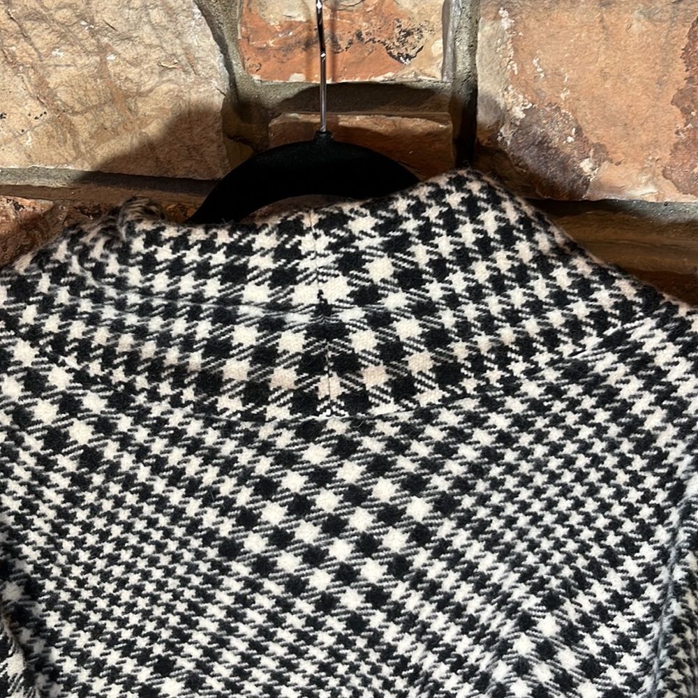 Vintage 60’s Houndstooth Cape Coat - Picture 6 of 7